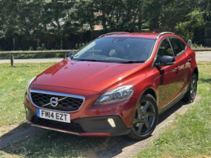 2014 Volvo V40 Cross Country 1.6 D2 Lux in Red — image 2