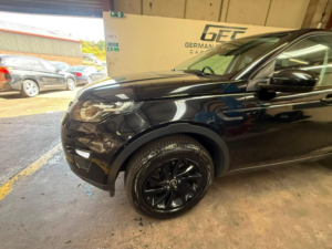 2018 Land Rover Discovery Sport 2.0 Td4 Se Tech Auto 4WD Euro 6 (s/s) 5dr in Black — image 3