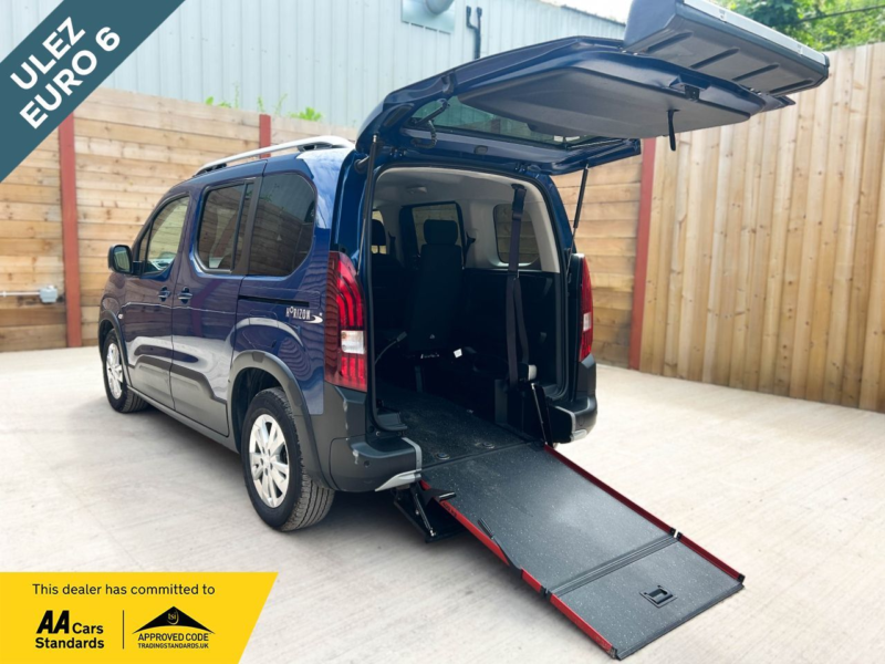 2020 Peugeot Rifter 4 SEAT Auto Wheelchair Accessible Disabled Access Vehicle Wav in Blue — image 1