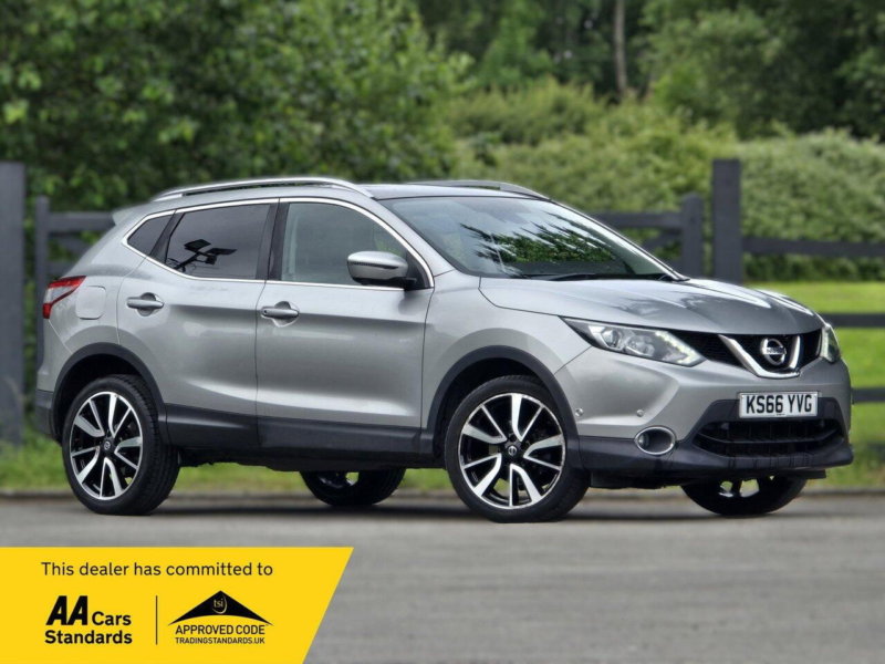 2016 Nissan Qashqai 1.2 Dig-T Tekna SUV 5dr Petrol Manual 2WD Euro 6 (s/s) (115 Ps) in Silver — image 1
