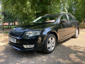 2016 Skoda Octavia 1.4 Tsi Se Euro 6 (s/s) 5dr in Black — image 5