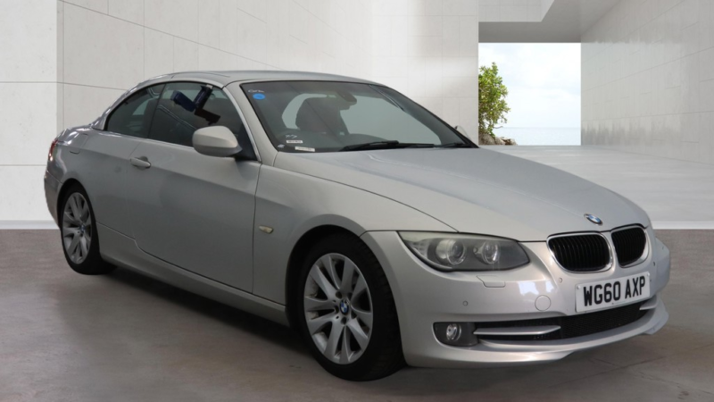 2010 BMW 3 Series 2.0 320d Se Convertible in Silver — image 1