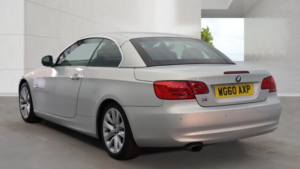 2010 BMW 3 Series 2.0 320d Se Convertible in Silver — image 3
