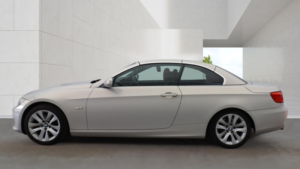 2010 BMW 3 Series 2.0 320d Se Convertible in Silver — image 6