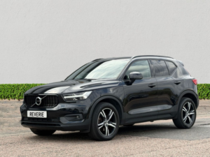 2018 Volvo Xc40 2.0 T5 R-Design SUV 5dr Petrol Auto AWD Euro 6 (s/s) (247 Ps) in Black — image 3