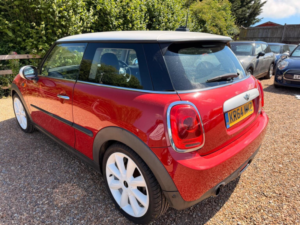 2014 MINI Hatch 1.5 Cooper Euro 6 (s/s) 3dr in Red — image 6