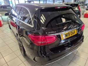 2019 Mercedes-Benz C Class 2.0 C220d Amg Line (premium) Estate 5dr Diesel G-Tronic+ Euro 6 (s/s) (194 Ps) in Black — image 2