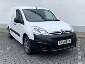 2018 Citroen Berlingo 1.6 Bluehdi Enterprise in White — image 6