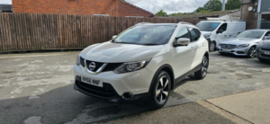 2016 Nissan Qashqai 1.5 Dci N-Connecta in White — image 2