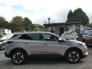2018 Vauxhall Grandland X 1.2 Turbo Sport Nav SUV 5dr Petrol Manual Euro 6 (s/s) (130 Ps) in Grey — image 2