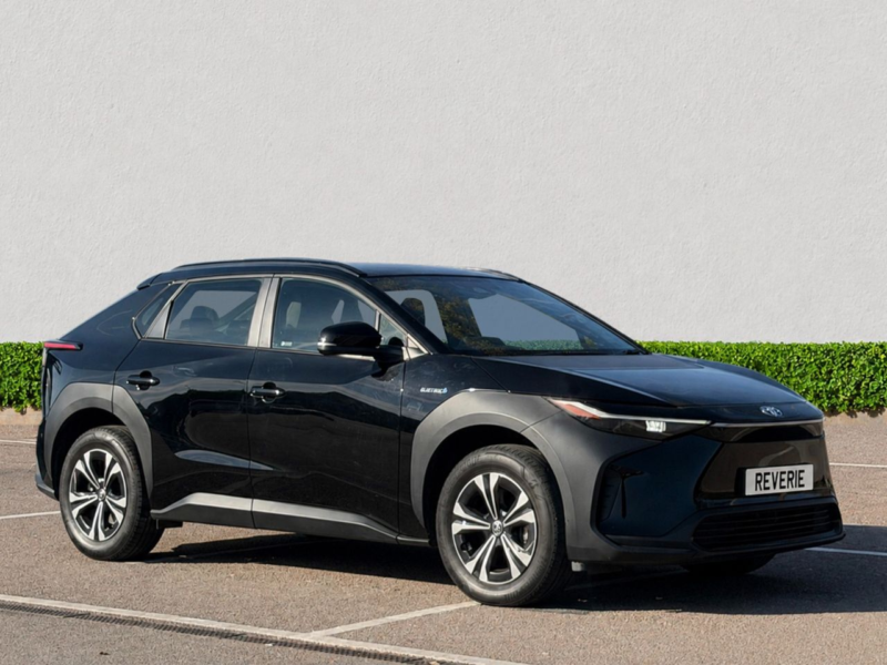 2024 Toyota Bz4x 71.4kwh Pure SUV 5dr Electric Auto (11kw Obc) (204 Ps) in Black — image 1