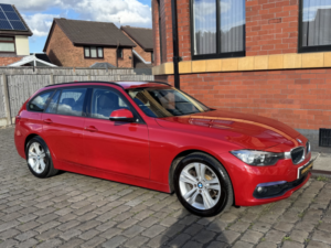2016 BMW 3 Series 2.0 320i Sport Touring in Red — image 2