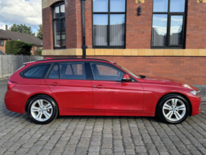2016 BMW 3 Series 2.0 320i Sport Touring in Red — image 3