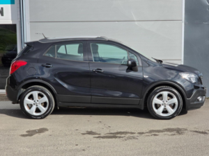 2015 Vauxhall Mokka 1.6i Exclusiv 2WD Euro 6 (s/s) 5dr in Black — image 6