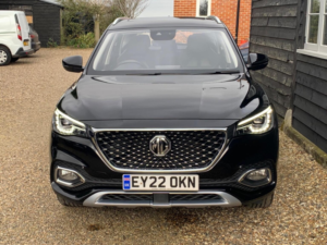 2022 MG MG Hs 1.5 T-Gdi Exclusive Euro 6 (s/s) 5dr in Black — image 2