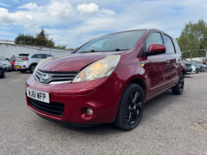 2011 Nissan Note 1.6 16v N-Tec Auto Euro 5 5dr in Red — image 2