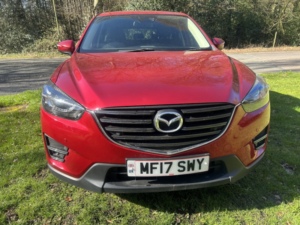 2017 Mazda Cx-5 2.2 Skyactiv-D Sport Nav in Red — image 3