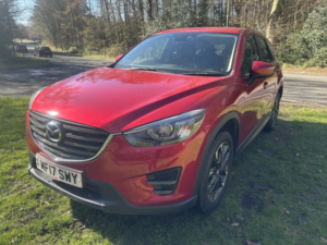 2017 Mazda Cx-5 2.2 Skyactiv-D Sport Nav in Red — image 4