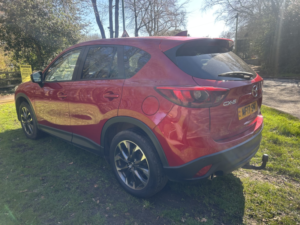 2017 Mazda Cx-5 2.2 Skyactiv-D Sport Nav in Red — image 6