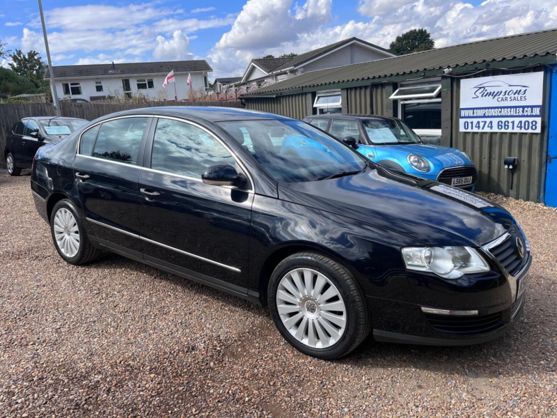 2009 Volkswagen Passat 2.0 Tdi Highline Euro 5 4dr in Black — image 1