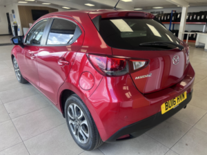 2016 Mazda Mazda2 1.5 Skyactiv-G Sport Nav in Red — image 6