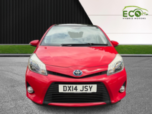 2014 Toyota Yaris 1.5 Vvt-H Trend in Red — image 3