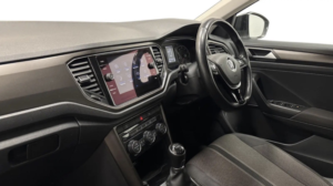 2018 Volkswagen T-Roc 1.0 Tsi Se in White — image 5