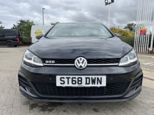 2018 Volkswagen Golf 2.0 Tdi Gtd in Black — image 2