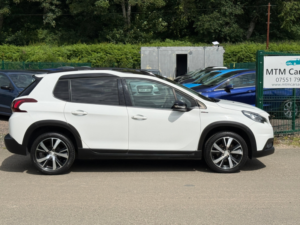 2017 Peugeot 2008 1.2 Puretech Gt Line SUV 5dr Petrol Manual Euro 6 (s/s) (130 Ps) in White — image 4