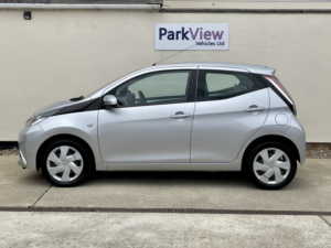 2014 Toyota Aygo 1.0 Vvt-I X-Play in Silver — image 4