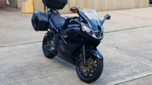 2010 Triumph Sprint St 1050 in Black — image 2