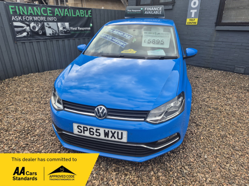 2015 Volkswagen Polo 1.4 Tdi Bluemotion Tech Se in Blue — image 1