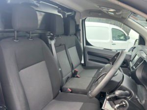 2022 Vauxhall Vivaro 1.5 Vivaro Sportive 1.5d 100 M6 L1h1 27/2900 Panel Van in White — image 3