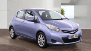 2012 Toyota Yaris 1.33 Dual Vvt-I Tr Multidrive S Euro 5 5dr in Blue — image 2