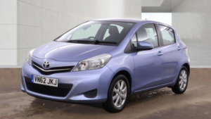 2012 Toyota Yaris 1.33 Dual Vvt-I Tr Multidrive S Euro 5 5dr in Blue — image 3