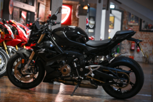 2023 BMW S 1000 R *stunning Original Example* in Black — image 3