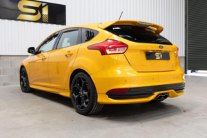 2017 Ford Focus 2.0t Ecoboost St-3 Euro 6 (s/s) 5dr in Yellow — image 5