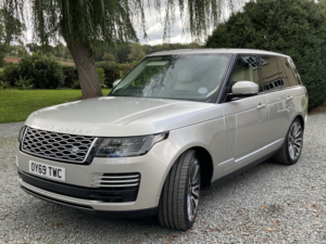 2019 Land Rover Range Rover 4.4 Sd V8 Autobiography in Silver — image 4