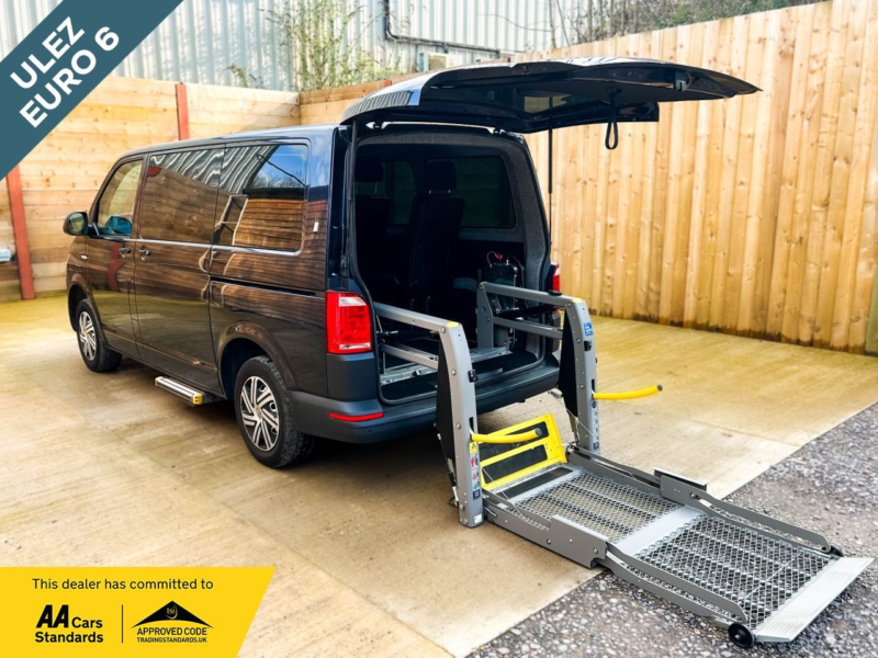2019 Volkswagen Transporter 4 SEAT Auto Wheelchair Accessible Disabled Access Vehicle Wav in Blue — image 1