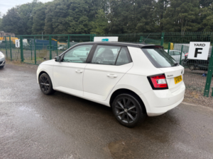 2016 Skoda Fabia 1.2 Tsi Colour Edition Hatchback 5dr Petrol Manual Euro 6 (s/s) (90 Ps) in White — image 4