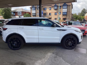 2016 Land Rover Range Rover Evoque 2.0 Si4 Hse Dynamic Auto 4WD Euro 6 (s/s) 5dr in White — image 2
