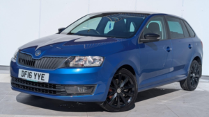 2016 Skoda Rapid Spaceback 1.2 Tsi Se Sport Euro 6 (s/s) 5dr in Blue — image 3