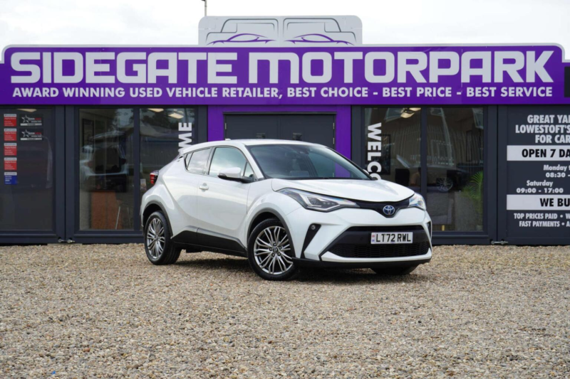 2022 Toyota C-Hr 1.8 Vvt-H Excel CVT Euro 6 (s/s) 5dr in White — image 1