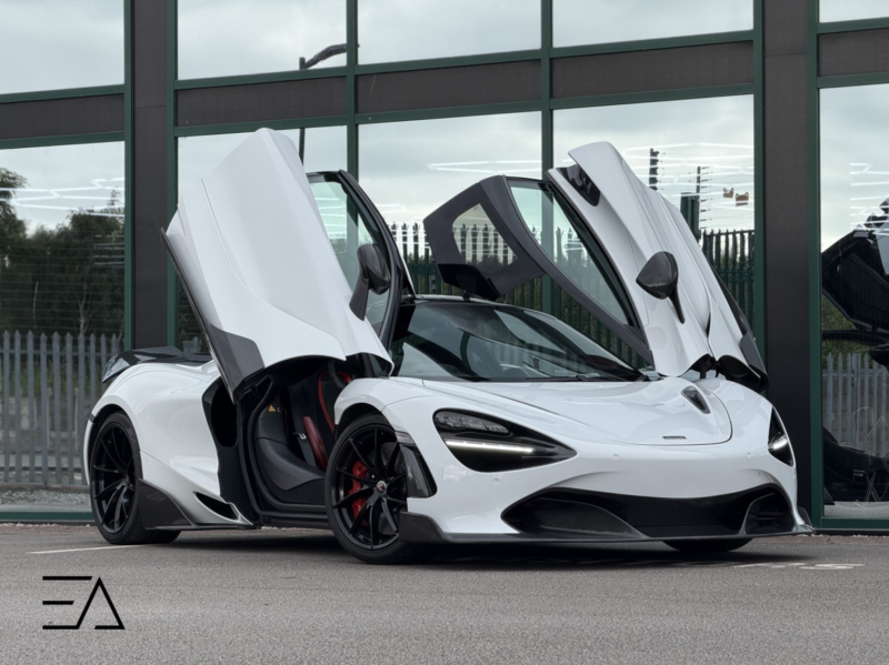 2017 Mclaren 720s 4.0 T V8 in White — image 1