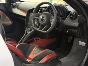 2017 Mclaren 720s 4.0 T V8 in White — image 3