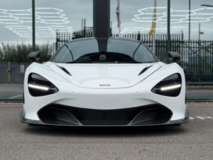 2017 Mclaren 720s 4.0 T V8 in White — image 6