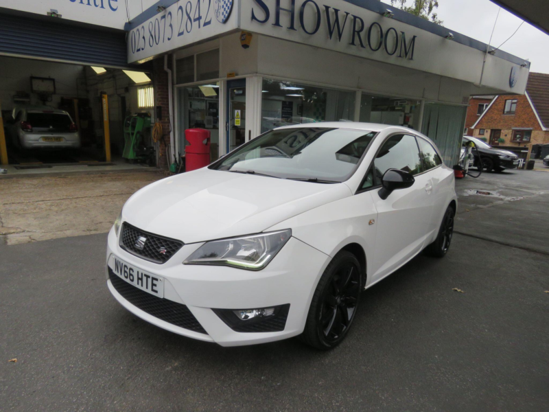 2017 SEAT Ibiza 1.2 Tsi Fr Sport Coupe Euro 6 3dr in White — image 1