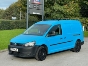 2011 Volkswagen Caddy Maxi 1.6 Tdi C20 Maxi Fwd 5dr in Blue — image 3