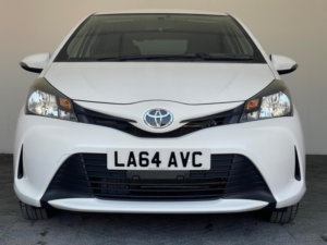 2014 Toyota Yaris 1.33 Dual Vvt-I Icon Multidrive S Euro 6 5dr in White — image 2