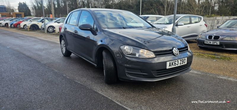 2014 Volkswagen Golf 1.6 Tdi Bluemotion Tech S in Grey — image 1